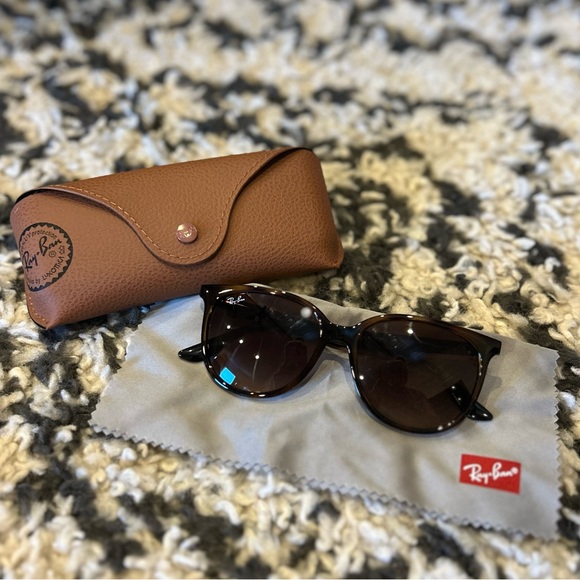 RB4378 Ray Ban Sunglasses - Picture 1 of 6